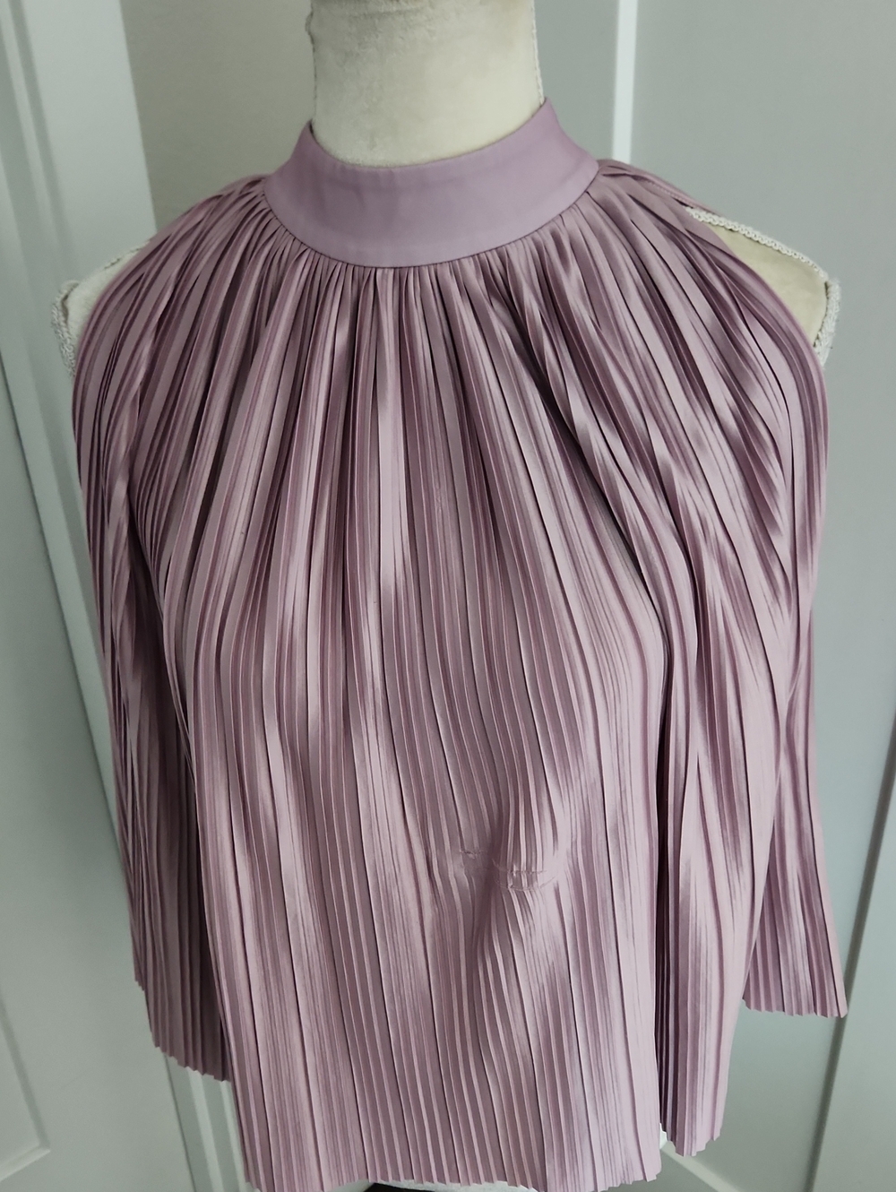 ATLEIN Pleated Halter Neck Women's Top in Dusty Lilac RTR